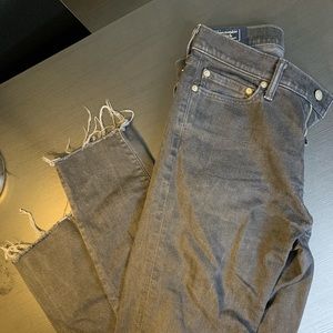 A&F black raw hem jeans size 29/32 worn